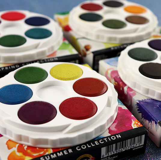 painting with watercolour at Mrs Red's online art shop