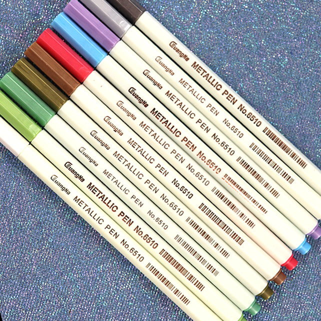 pack of metallic markers for art drawing