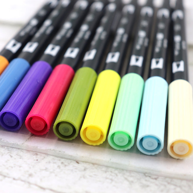 coloured drawing pens